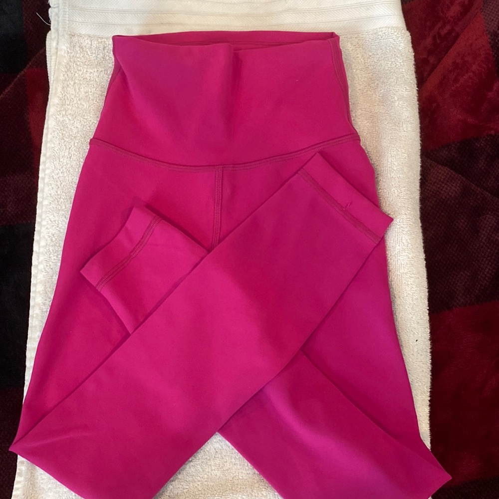 LULULEMON leggins!!!   Berry pink